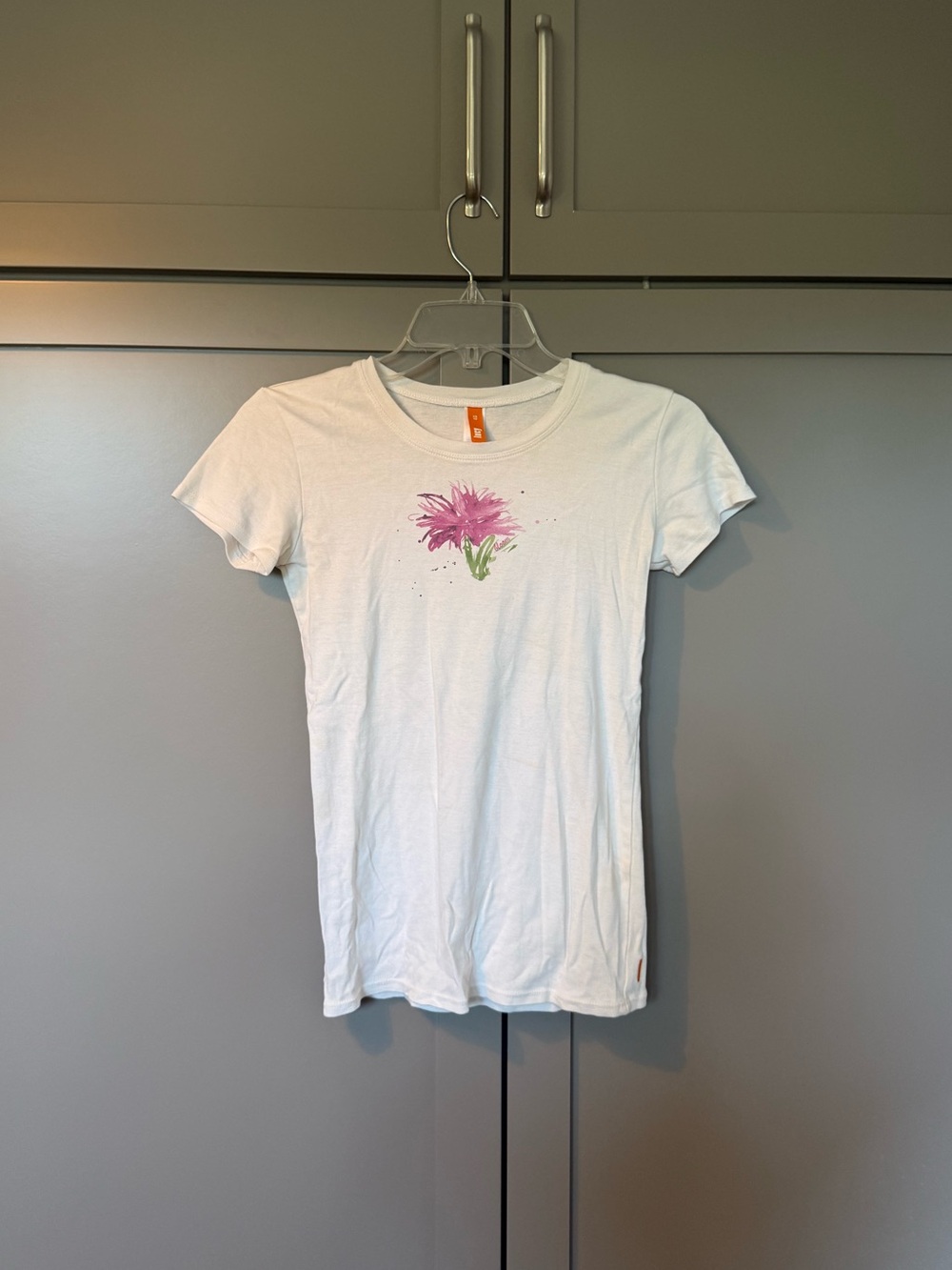 White Lucy Activewear Women’s graphic baby tee with pink flower graphic -Size XS